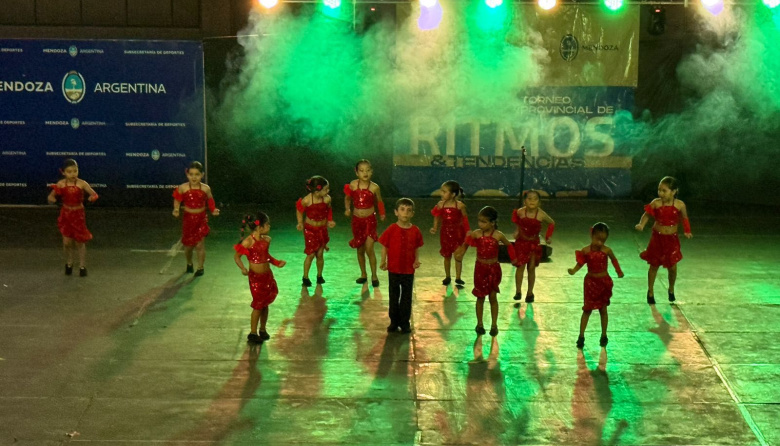 El Taller municipal Latin Crew presente en la final provincial