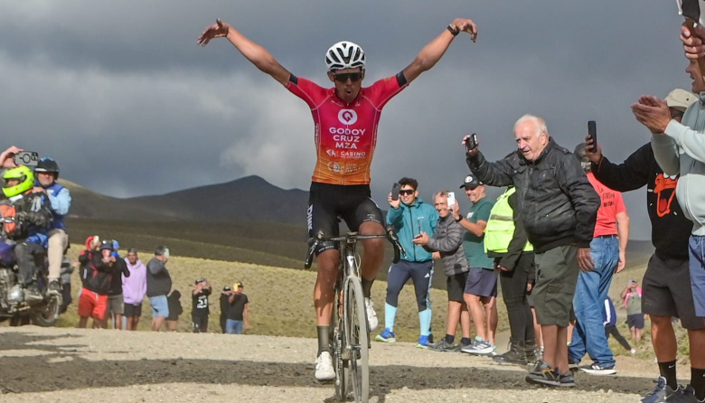 La Vuelta Ciclista de Mendoza avanza con etapas vibrantes