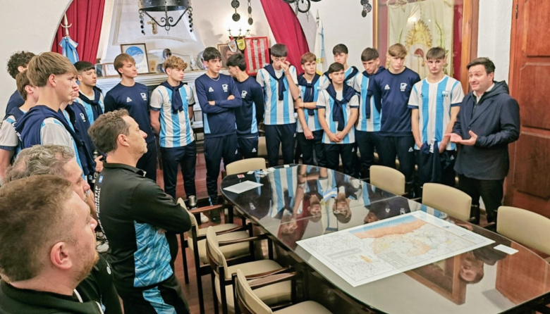 La Selección Argentina de Vóley Sub 19 visitó el municipio de San Martín