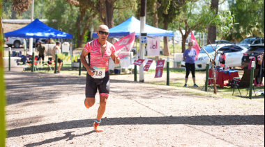 Paolo Pizzolatto y Laura Echegaray brillaron en el Triatlón de Junín