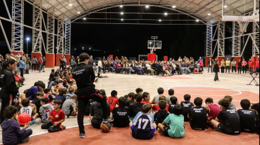 El Club Obras inauguró su estadio techado con respaldo del Estado